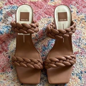 Dolce Vita Paily in Caramel. Women’s Size 9.